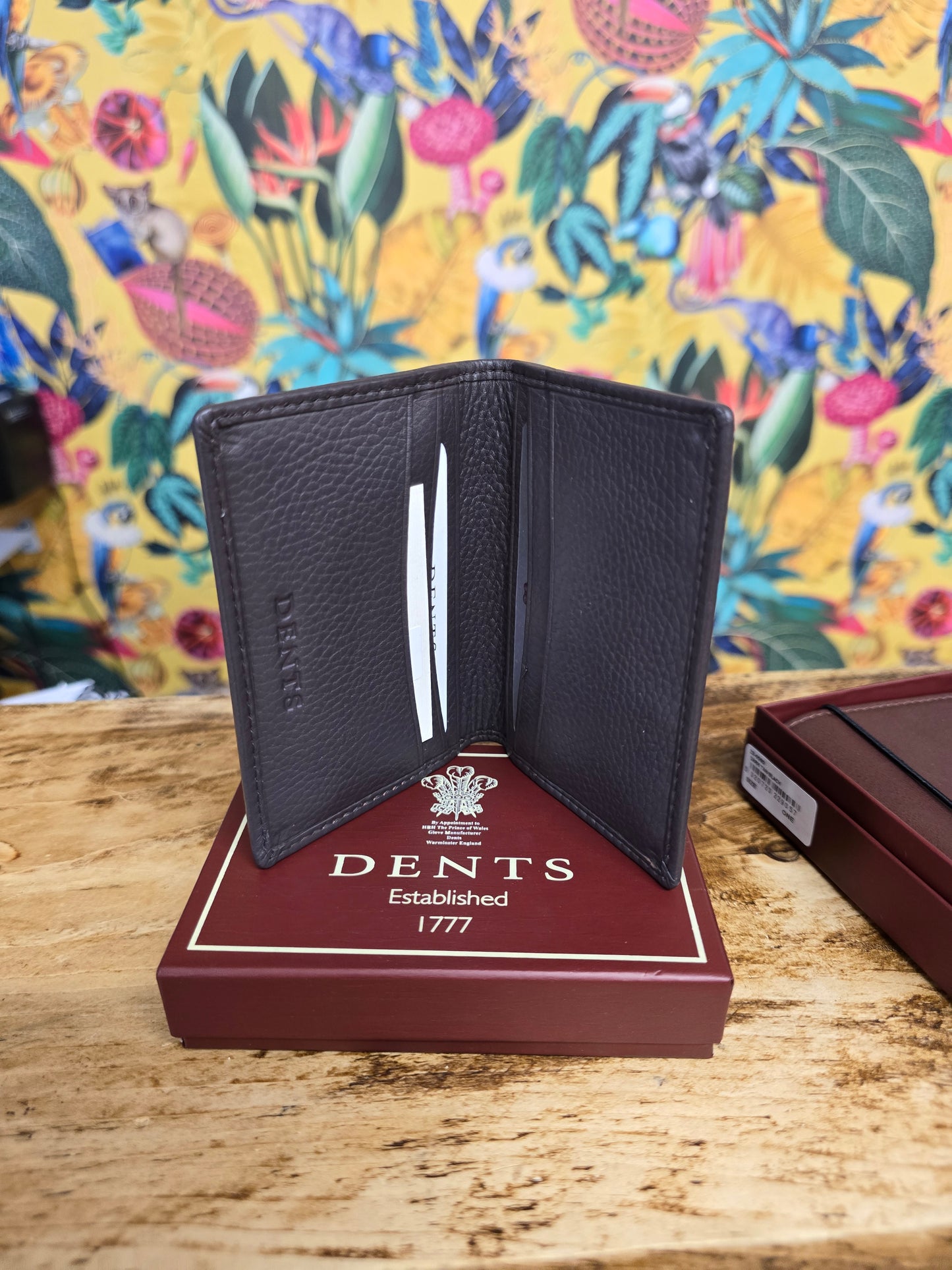 Dents Card Holder