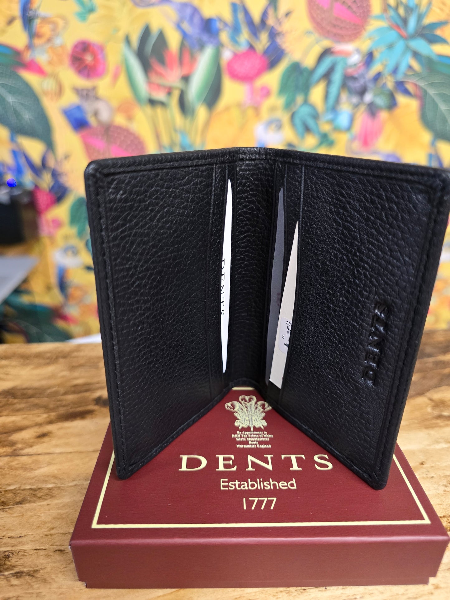 Dents Card Holder