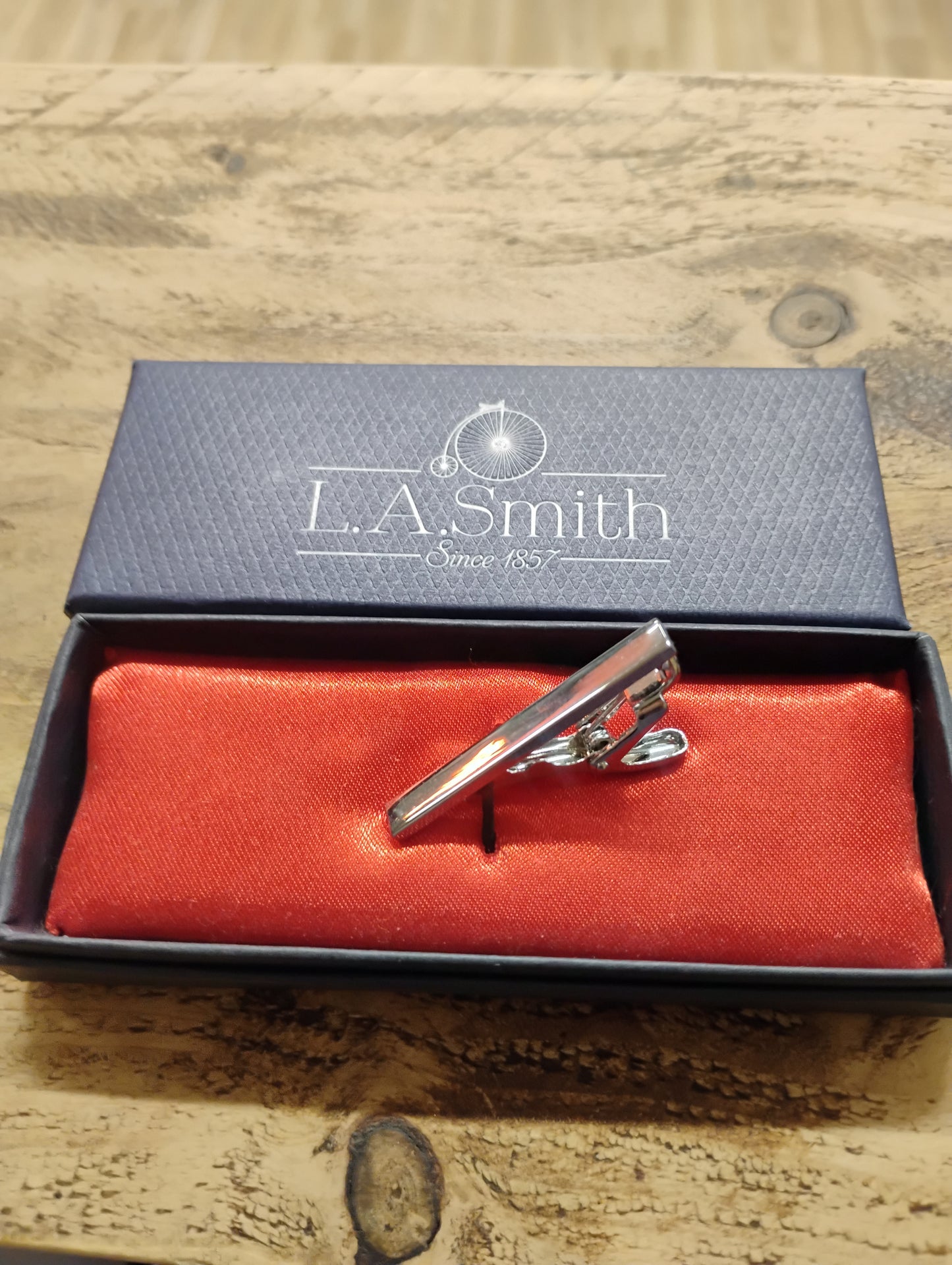 LA Smith Silver Plain Tie Bar
