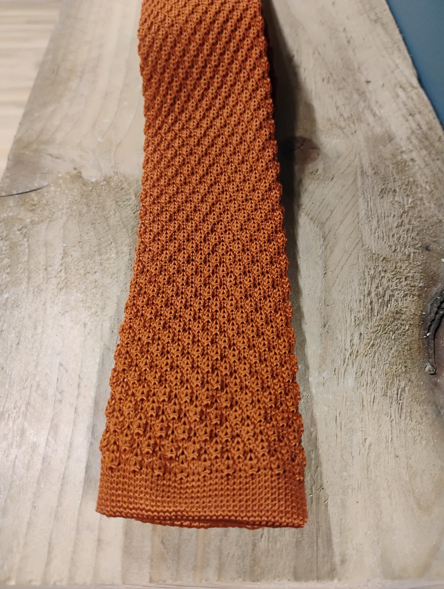 Knitted Rust tie
