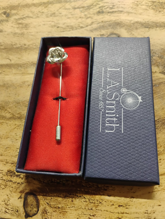 LA Smith Silver Flower Pin