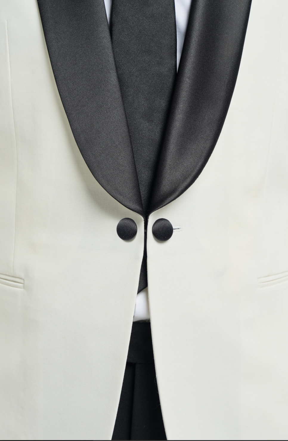 Cavani Aspen Ecru Blazer