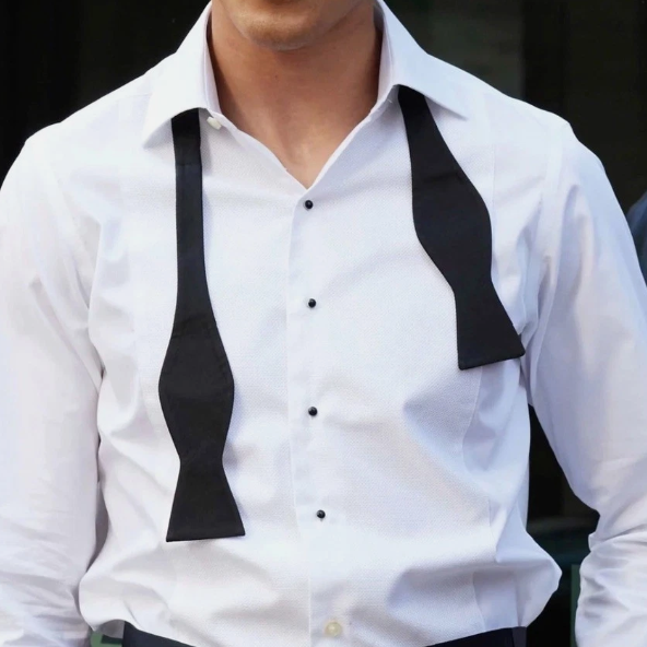 Squires Plain Black Self Tie Bow Tie