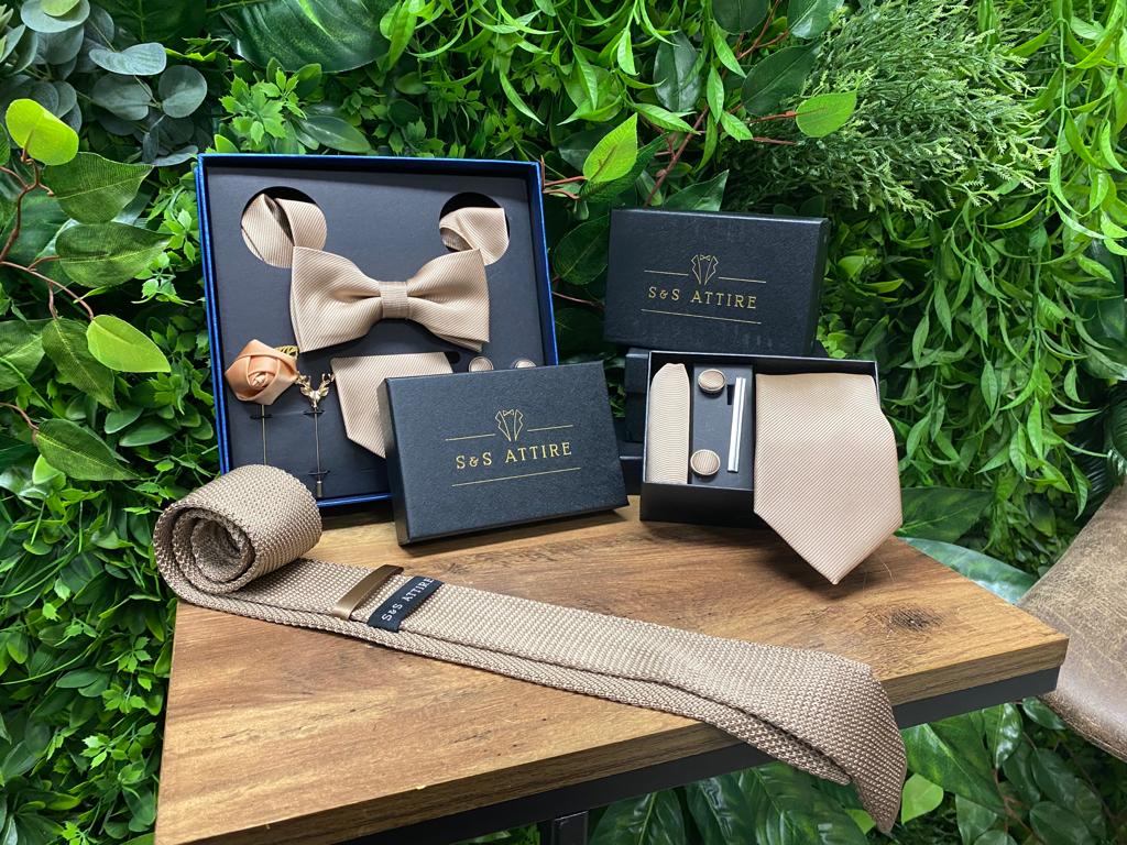 Charles Grey Champagne Tie Set